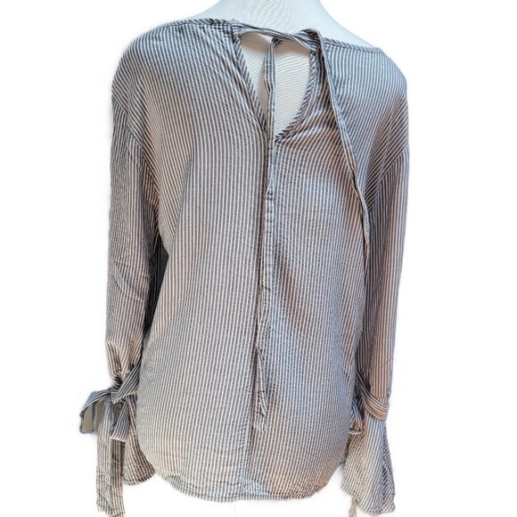 Anthropologie Pleione Striped Top with bell sleeves and key hole tie back - S - Picture 3 of 3